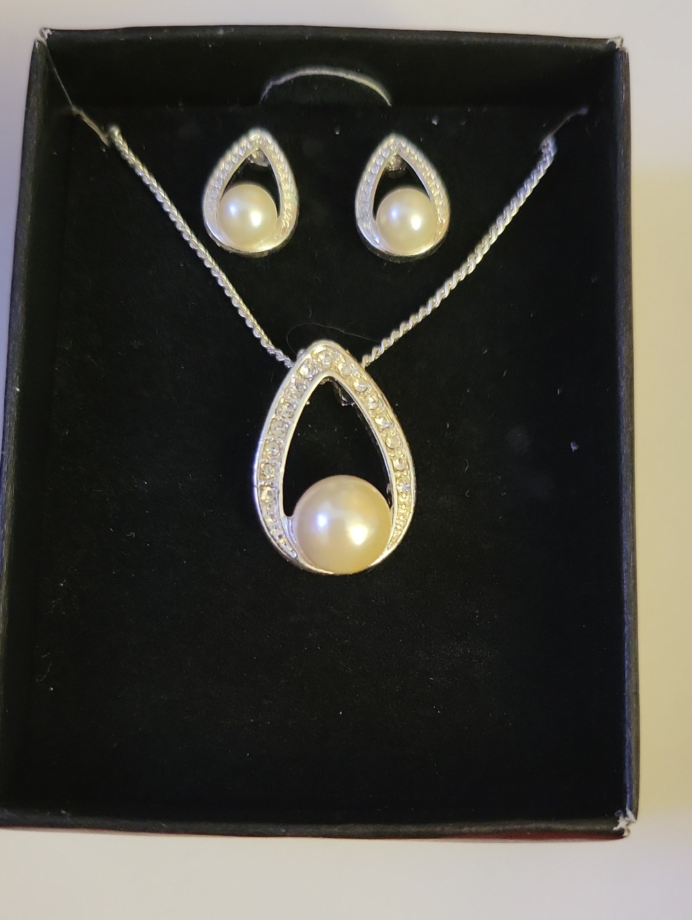 Pearl Teardrop Pendant & Earrings Set in Silver